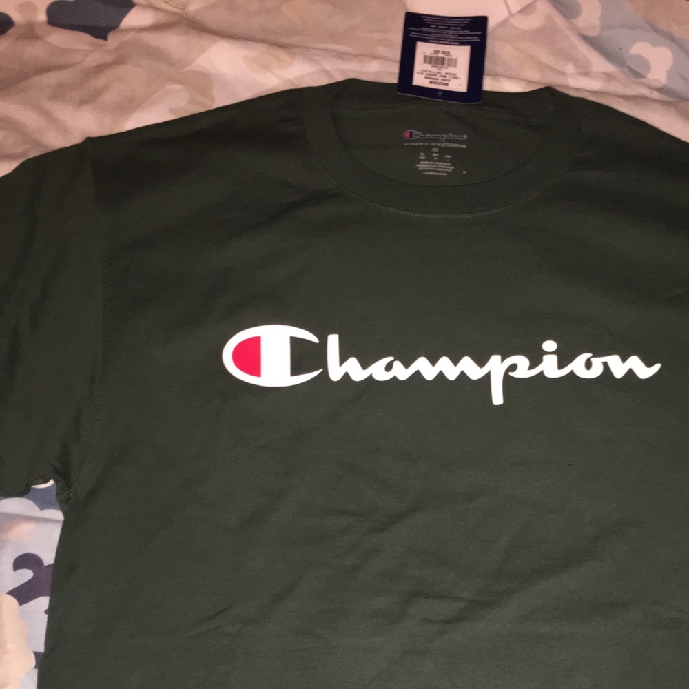 Champion T-shirt